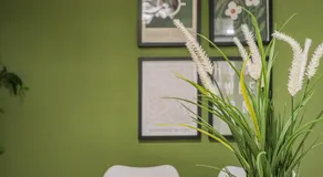 Samantha Suite I Chic 2BR Bungalow I Sleeps 6 I Near Cardiff City Centre I Principality Stadium I Cardiff Castle I Cardiff University I WiFi I Parking and Easy Access to Barry Island - Image 5