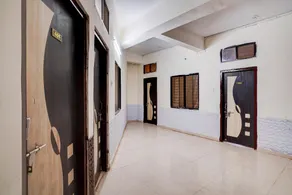 Hotel O Mav Hotel - Image 3