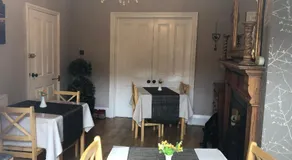 Carlton Guest House - Image 3