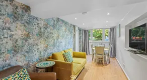 Luxury 6-BR Ensuite - Sleeps 12 - Reading Centre - Parking - Image 3