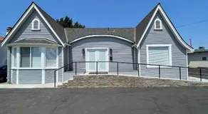Brand New Guest Suite + Full Kitchen + Parking - Image 3