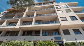Regina's Residence-One Bedroom Apartment - Image 4