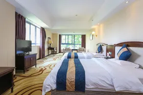 Ruijia Large Hotel Chengdu Airport - Image 2