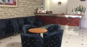 Motel Paradise - Image 2