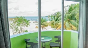 IRIS Beach Residence - Image 4