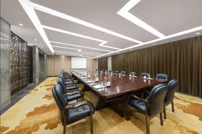 RICH HOTEL - Image 5