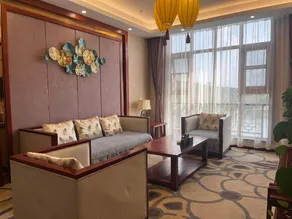 Yingzhigu Holiday Hotel - Image 4