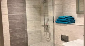 Reynolds Farm Guesthouse - Image 2