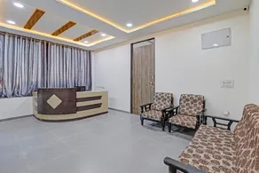 Hotel O King's Land - Image 2