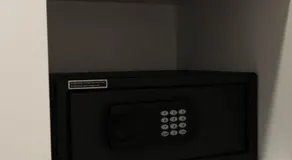 Hide Apart Hotel - Image 3