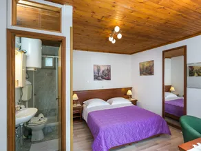 Guest House Kusalo - Comfort Twin or Double Room with Patio Soba 5 - Image 2
