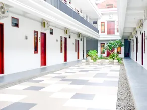 Kusuma Guest House Jombang RedPartner near Station Jombang - Image 4