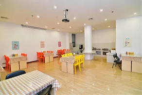 Super 8 Hotel (Zhangzhou Wanda Plaza) - Image 4