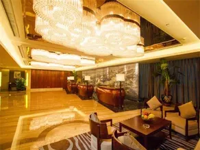 Soluxe Hotel - Image 3