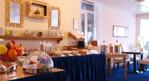 Park Hotel - Image 2