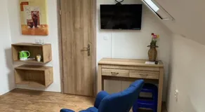 Dvojlôžková izba s vlastnou kúpelňou v priemyselnej zóne - Image 2