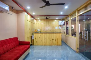 Hotel Radha Krishna - Image 2