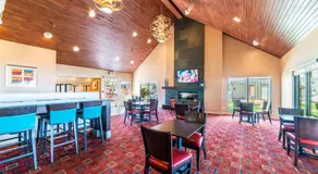 Metro Phoenix Extended Stay - Queen Studio - Image 3