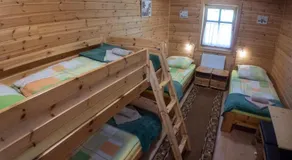 Bak Vendéglő faházak - Image 5