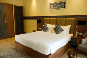 Himani Hill View Retreat - Image 4