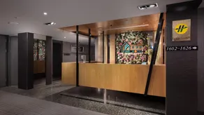 Fine Hotel - Image 3