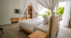 Nyuh Lengkong Beachfront Villa with Kitchen near Tanah Lot - Image 2