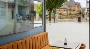 Station Suites Aparthotel - Image 4