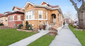 New Luxurious 5BD-2BA Duplex-FREE WINE-2CAR Parking - Image 4