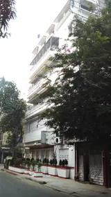 A1 Ladies Guest House - Image 3