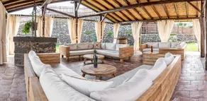 Etna Quota Mille Boutique Hotel, Typical Sicilian Food & Wine - Image 2