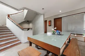 Urbanview Hotel The Lodge Karawaci - Image 3