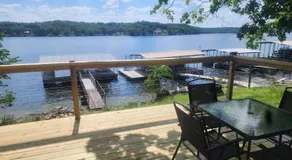 Newly remodeled waterfront home - Image 4