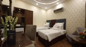 Hotel Paradise Plus - Image 2