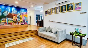 Lestari Inn Boutique Residence Self- Check-in homestay - Private Parking - Image 3