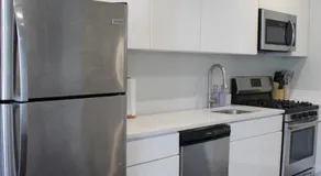 MODERN 1BR GREAT Location Downtown Parking - Image 3