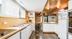 The Ark - Ocean Views & Coastal Ease - Image 5