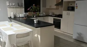 Coomera Private Rooms near DreamWorld - Image 5
