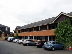 Richmond Park Hotel - Image 1