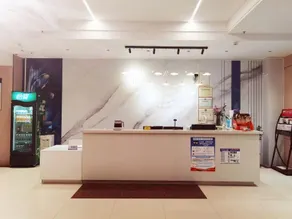 Hotel Pai Hezhou Lingfeng Plaza - Image 3