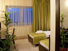 Hotel River - Image 2