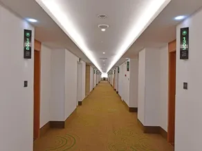 GreenTree Inn Tongxiang Chongfuzhen World Fur Center Branch - Image 5