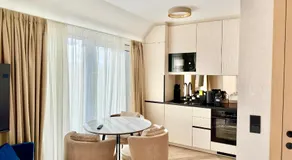 Luxury Modern Apartment near Metro - Image 3