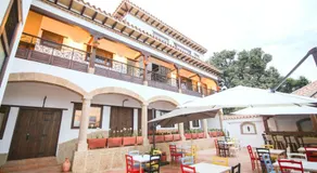Plaza Medina Hotel - Image 4