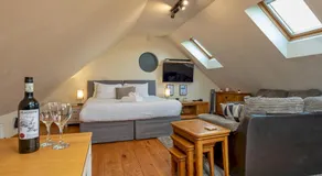 Silverwood Beautiful Loft in Telford - Pass the Keys - Image 2