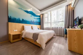 Ease Hotel · fun (The Three Gorges Electric Power Vocational College, CBD, Yichang) - Image 2