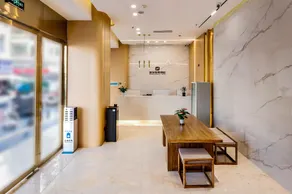 Yumi Esports Hotel - Image 5
