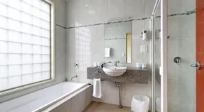 Strath Motel - Image 2
