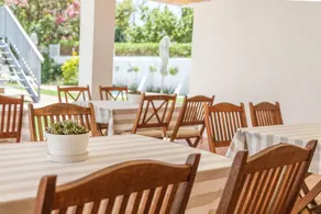 Avenues Guest House - Image 4