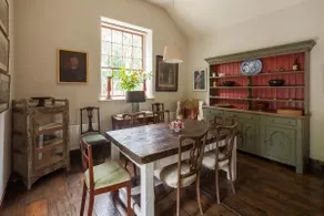 Luxury 18th Century Georgian Stable Yard House - Image 5
