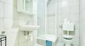 Quiet Well-Connected Area, Comfy 3BR Apartment - Image 2